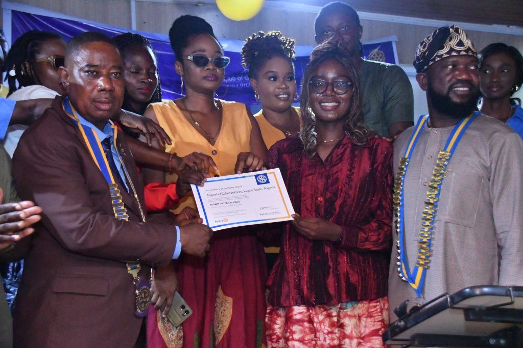 charter-presentation-and-induction-ceremony-of-the-first-passport-club-in-nigeria-and-africa-rotary-club-of-nigeria-globetrotters