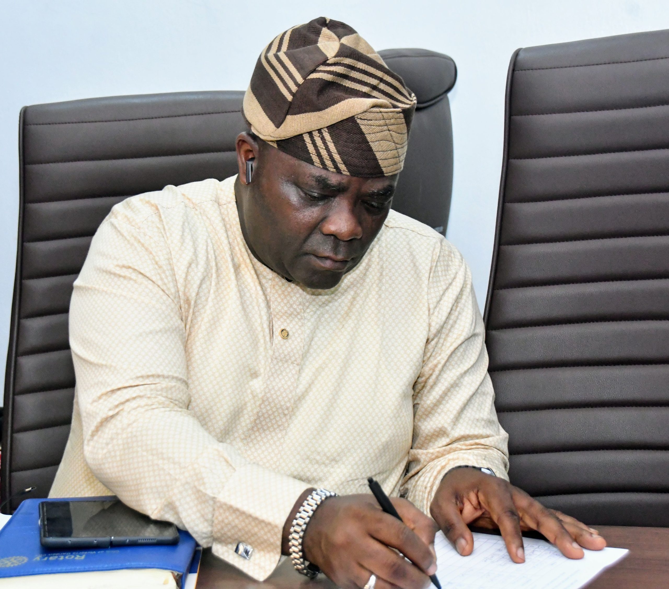 district-executive-secretary-2025-2026-rotarian-omotunde-olaleye